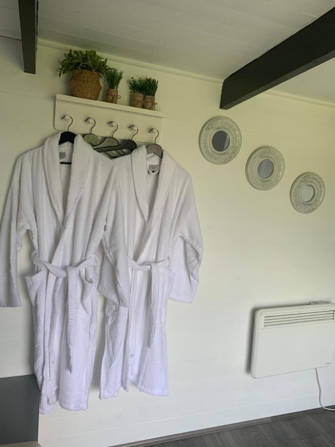 Dolafon Farm Luxury Glamping Cabin With Hot Tub St Asaph Exterior foto